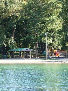 ホテルCabins And Campground At Cultus Lake Park チリワック エクステリア 写真